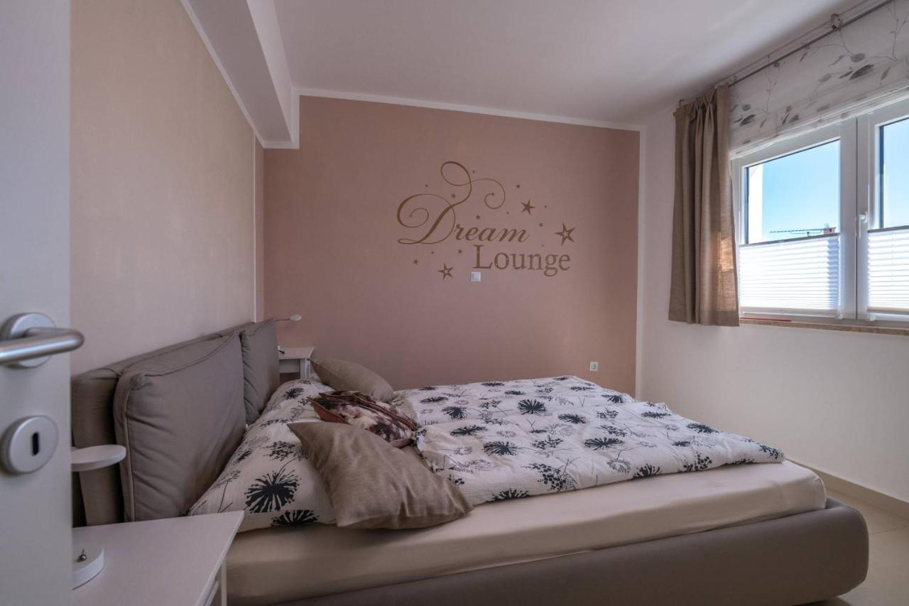 Ferienwohnung Dream Lounge With Sea View Pula Exterior foto